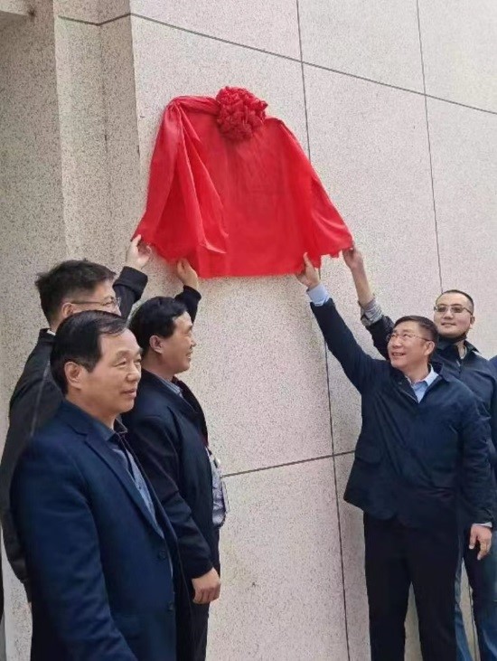 2.jpg 2.jpg